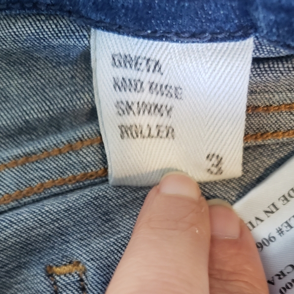 Eunina Jeans Greta. Mid Rise. Skinny. Size 3 - Picture 4 of 7